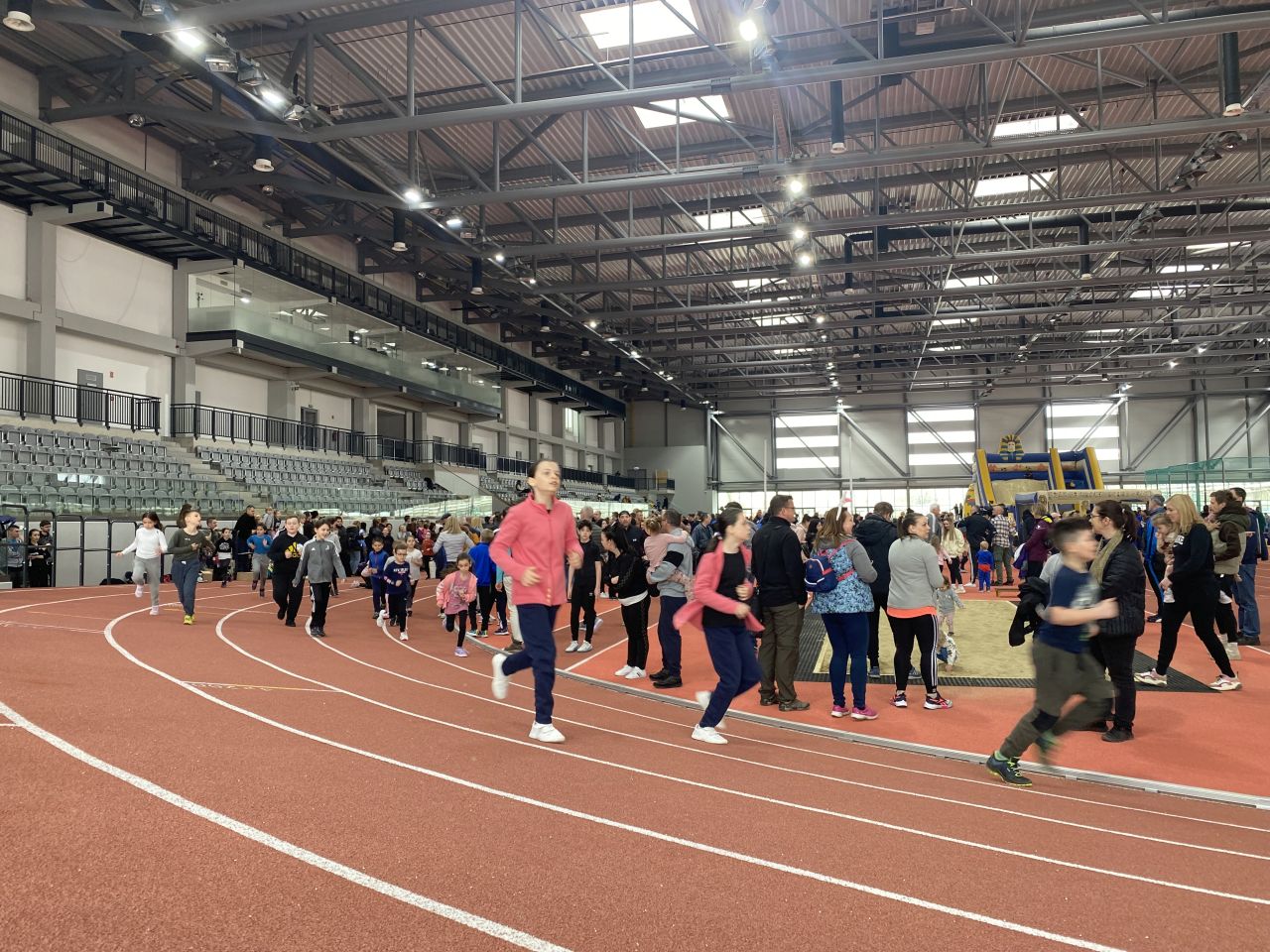 Pictures of the 30th Bunny Run at the Nyíregyháza Athletics Centre